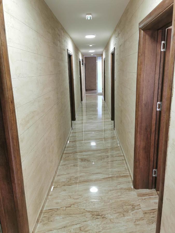 Sobe I Apartmani Casa Mia Pecinci Exterior foto